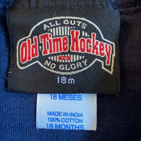 Go LEAFS Go 18 month Maple Leaf Hockey Onesie for Baby - Picture 4 of 5